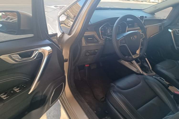 Used Geely Auto Vision X3 2017 1.5L Automatic Elite Model Driver Seat