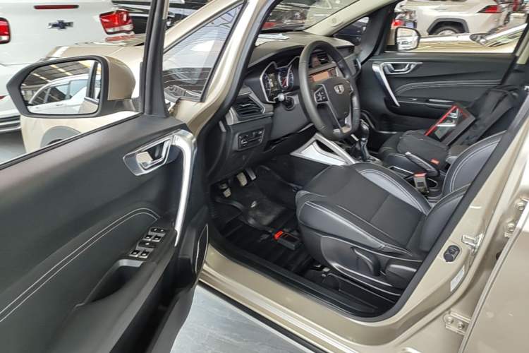 Used Geely Auto Vision X3 2017 1.5L Manual Luxury Model Driver Seat
