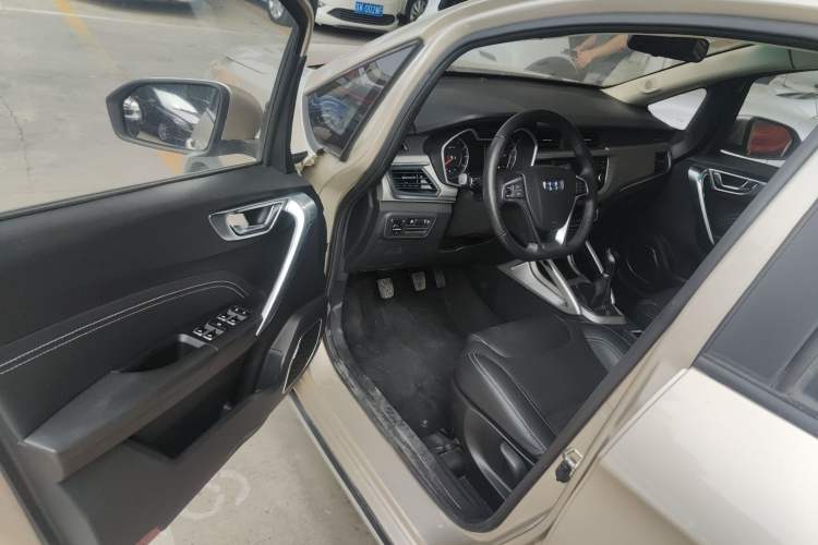 Used Geely Auto Vision X3 2017 1.5L Manual Luxury Model Driver Seat