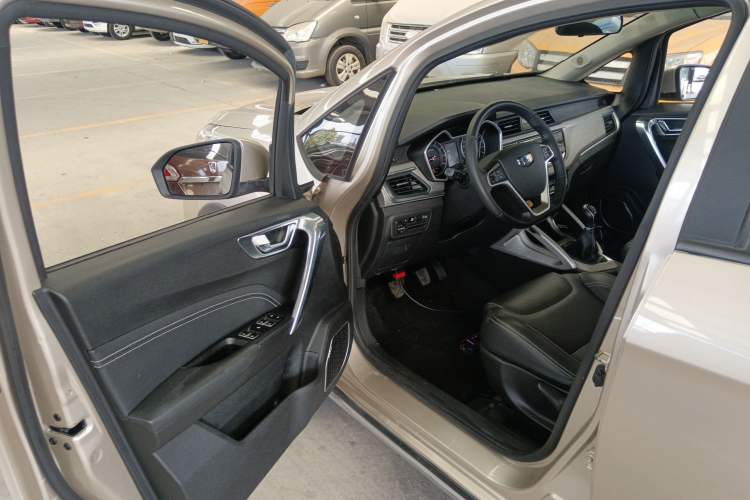 Used Geely Auto Vision X3 2017 1.5L Manual Luxury Model Driver Seat