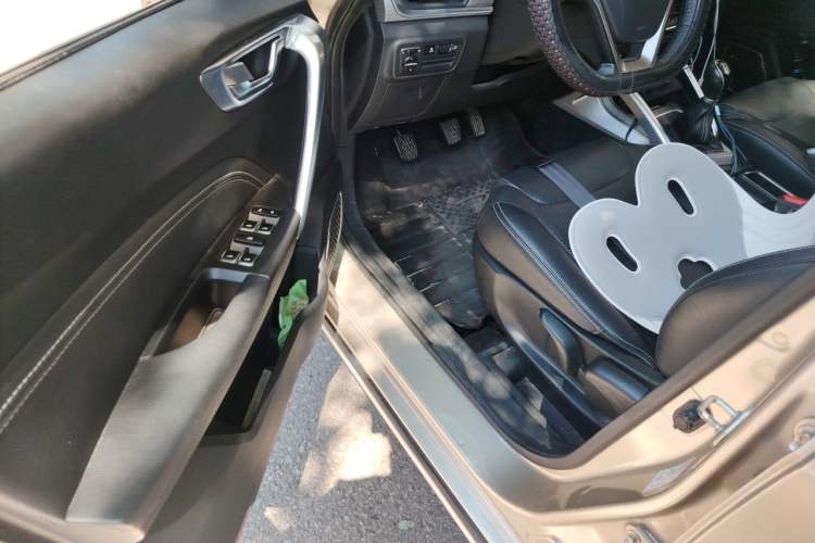 Used Geely Auto Vision X3 2017 1.5L Manual Luxury Model Driver Seat