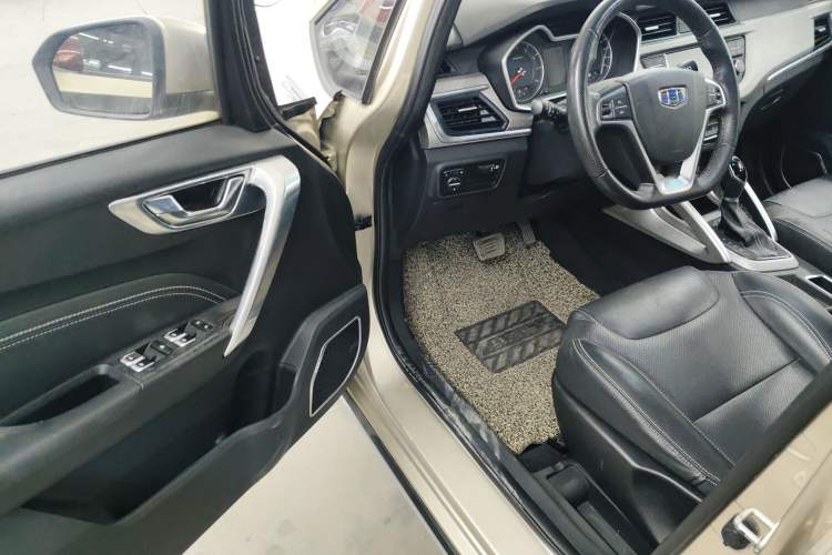 Used Geely Auto Vision X3 2017 1.5L Automatic Elite Model Driver Seat