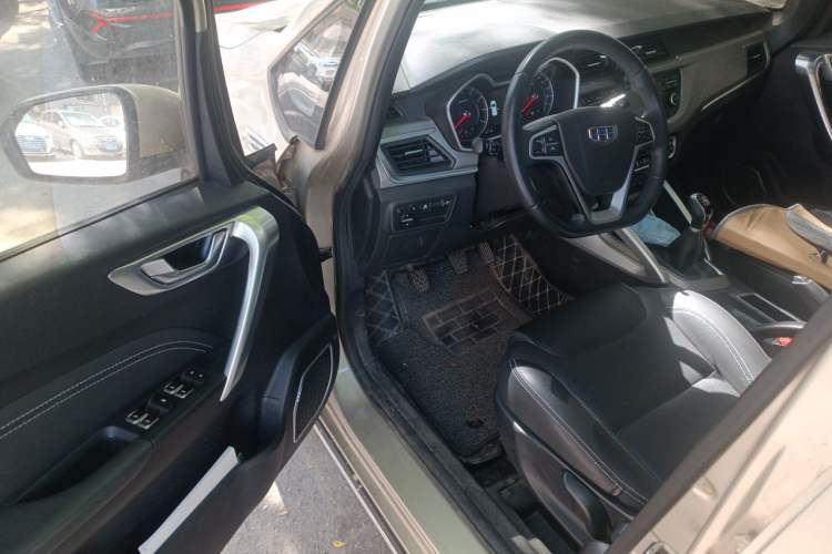 Used Geely Auto Vision X3 2017 1.5L Manual Luxury Model Driver Seat