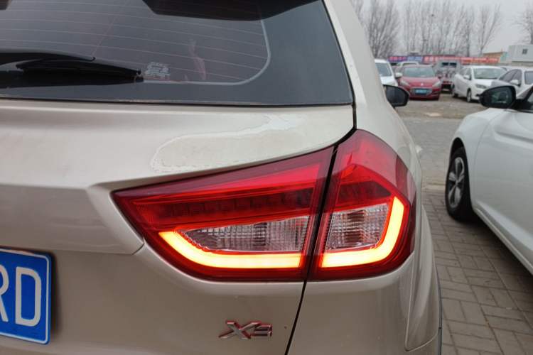 Used Geely Auto Vision X3 2017 1.5L Manual Luxury Model Exterior 1