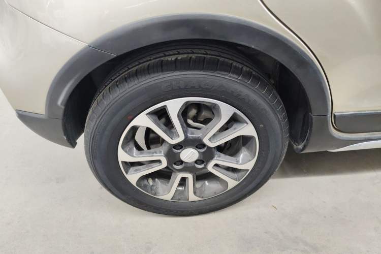Used Geely Auto Vision X3 2017 1.5L Automatic Elite Model Exterior 4