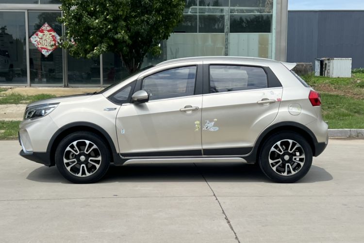 Used Geely Auto Vision X3 2017 1.5L Automatic Elite Model Exterior 4