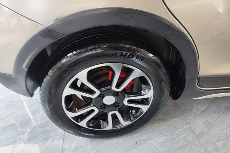 Used Geely Auto Vision X3 2017 1.5L Manual Luxury Model Exterior 5