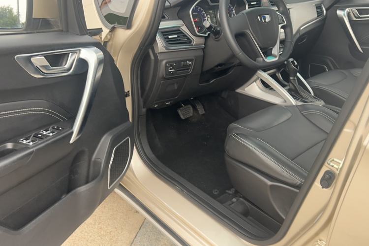 Used Geely Auto Vision X3 2017 1.5L Automatic Elite Model Exterior 6