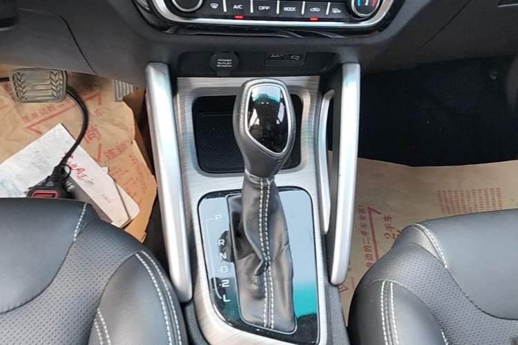 Used Geely Auto Vision X3 2017 1.5L Automatic Luxury Model Gear Lever