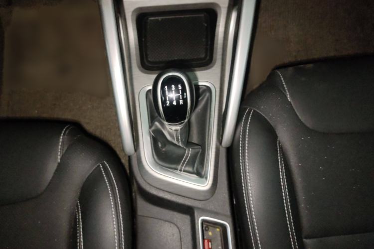Used Geely Auto Vision X3 2017 1.5L Manual Luxury Model Gear Lever