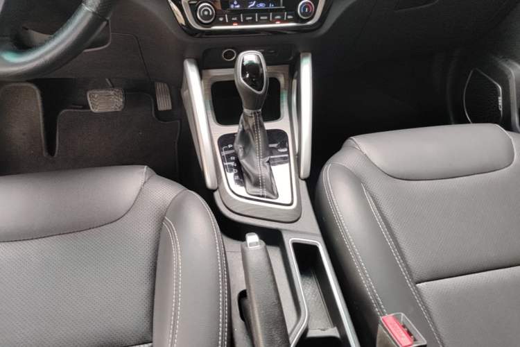 Used Geely Auto Vision X3 2017 1.5L Automatic Luxury Model Gear Lever