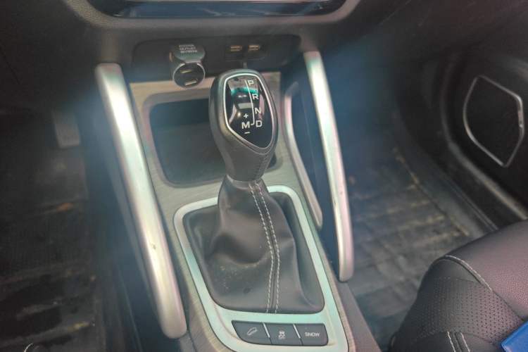 Used Geely Auto Vision X3 2017 1.5L Automatic Luxury Model Gear Lever