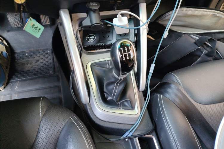 Used Geely Auto Vision X3 2017 1.5L Manual Luxury Model Gear Lever