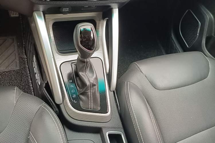 Used Geely Auto Vision X3 2017 1.5L Automatic Luxury Model Gear Lever