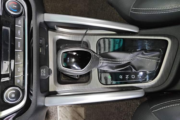 Used Geely Auto Vision X3 2017 1.5L Automatic Luxury Model Gear Lever