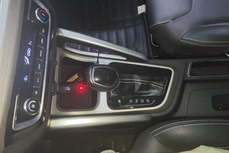 Used Geely Auto Vision X3 2017 1.5L Automatic Elite Model Gear Lever