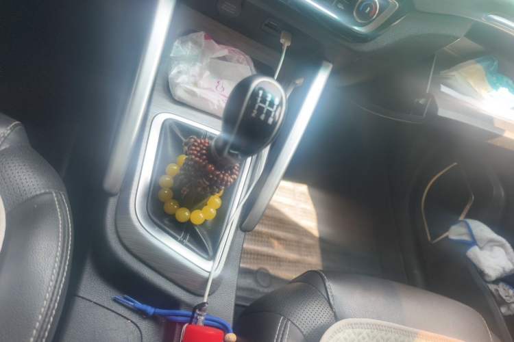 Used Geely Auto Vision X3 2017 1.5L Manual Luxury Model Gear Lever
