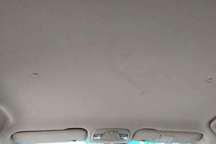 Used Geely Auto Vision X3 2017 1.5L Automatic Elite Model Headliner