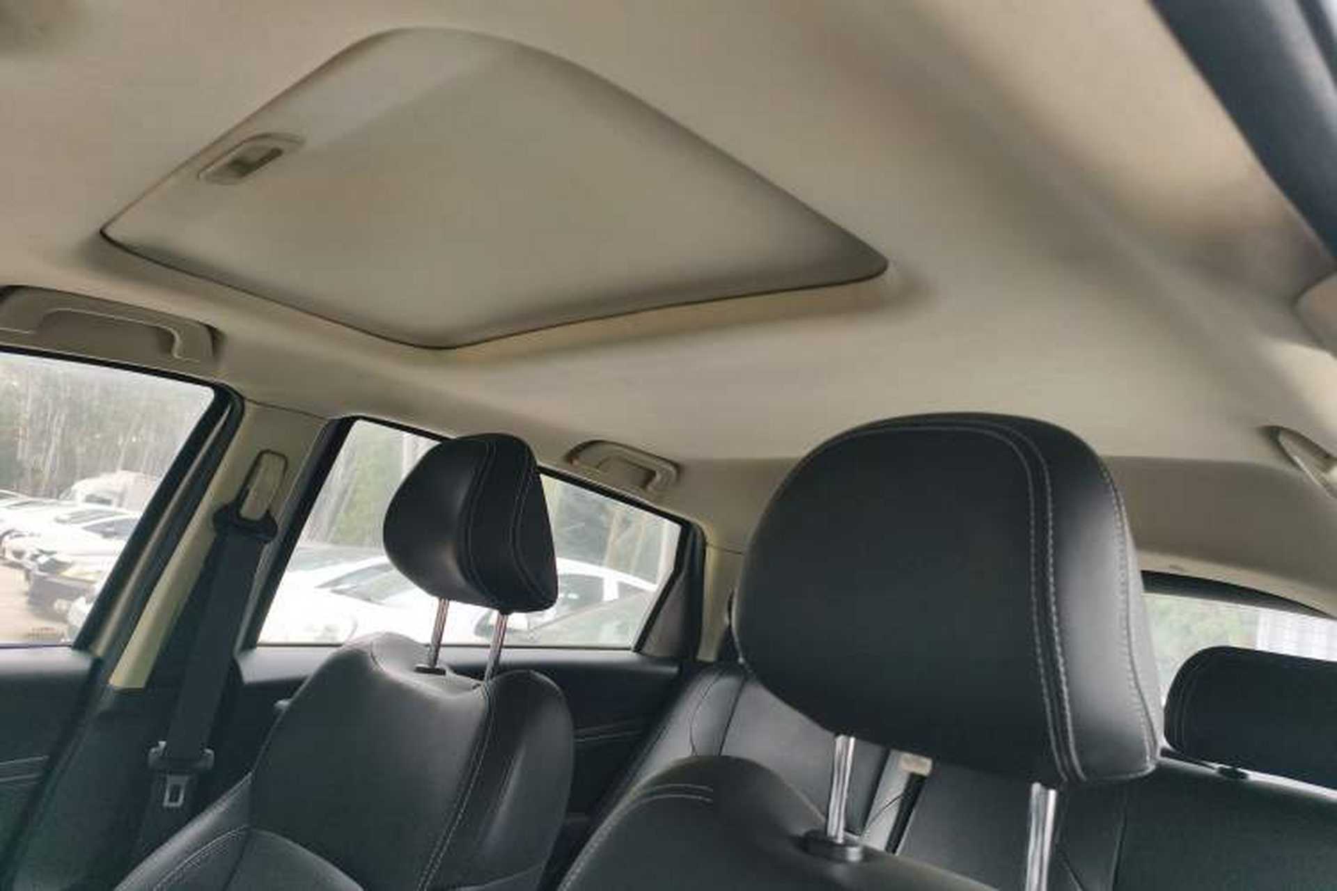 Used Geely Auto Vision X3 2017 1.5L Manual Luxury Model Headliner