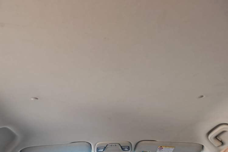 Used Geely Auto Vision X3 2017 1.5L Manual Elite Model Headliner