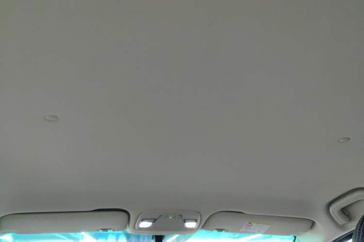 Used Geely Auto Vision X3 2017 1.5L Automatic Elite Model Headliner