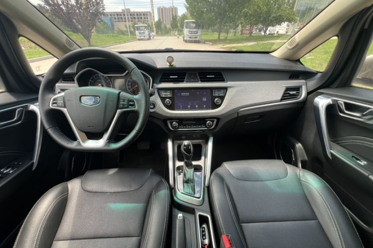 Used Geely Auto Vision X3 2017 1.5L Automatic Elite Model Interior 2