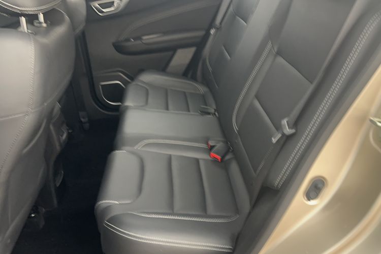 Used Geely Auto Vision X3 2017 1.5L Automatic Elite Model Interior 3