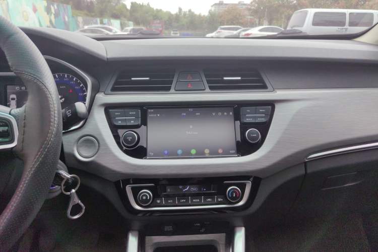 Used Geely Auto Vision X3 2017 1.5L Manual Luxury Model Interior 6