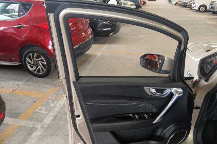 Used Geely Auto Vision X3 2017 1.5L Manual Luxury Model Left Front Door Interior