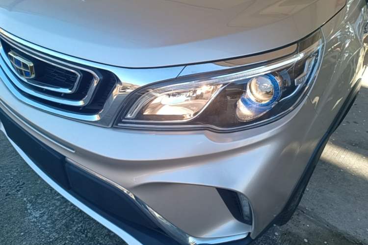 Used Geely Auto Vision X3 2017 1.5L Automatic Elite Model Left Front Headlight