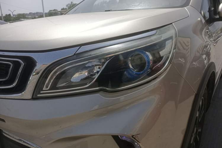 Used Geely Auto Vision X3 2017 1.5L Automatic Luxury Model Left Front Headlight