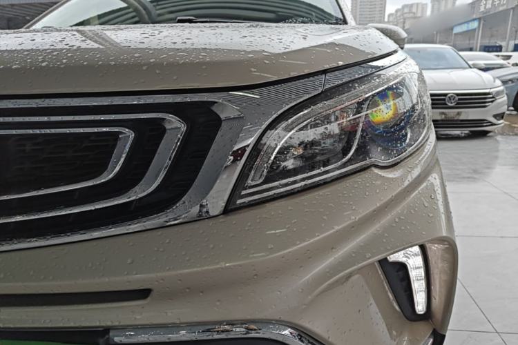 Used Geely Auto Vision X3 2017 1.5L Automatic Luxury Model Left Front Headlight