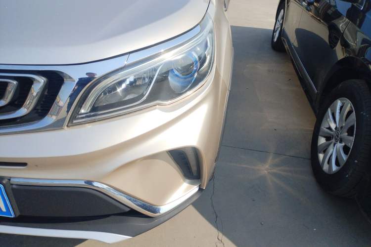 Used Geely Auto Vision X3 2017 1.5L Automatic Elite Model Left Front Headlight