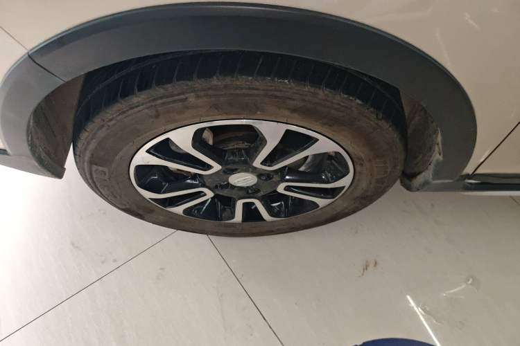 Used Geely Auto Vision X3 2017 1.5L Manual Elite Model Left Front Wheel Hub