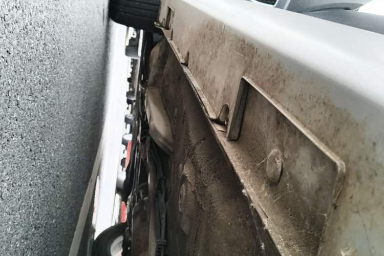 Used Geely Auto Vision X3 2017 1.5L Automatic Luxury Model Left Side Sill