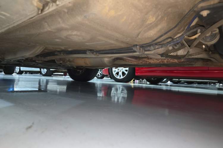 Used Geely Auto Vision X3 2017 1.5L Automatic Elite Model Left Side Sill