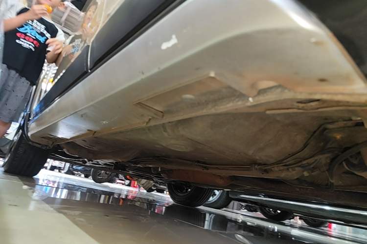 Used Geely Auto Vision X3 2017 1.5L Automatic Elite Model Left Side Sill