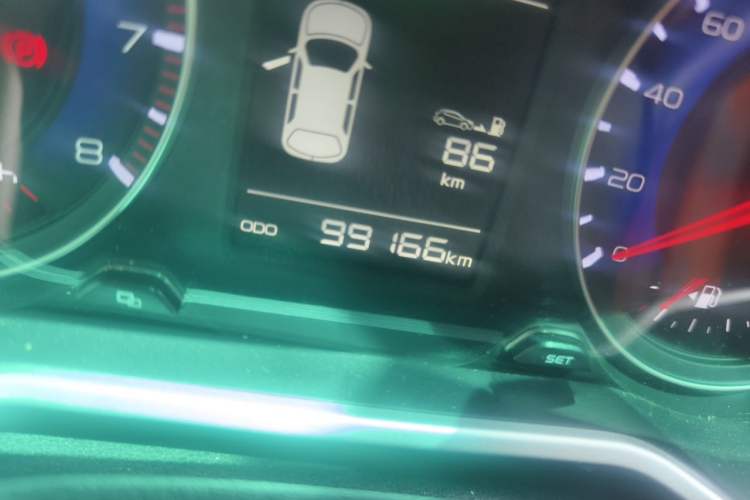 Used Geely Auto Vision X3 2017 1.5L Manual Luxury Model Odometer Close Up