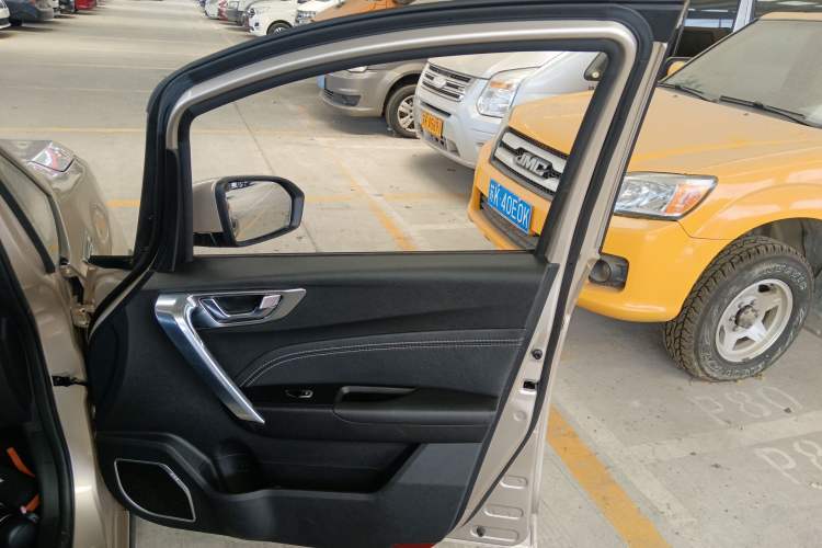 Used Geely Auto Vision X3 2017 1.5L Manual Luxury Model Right Front Door Interior