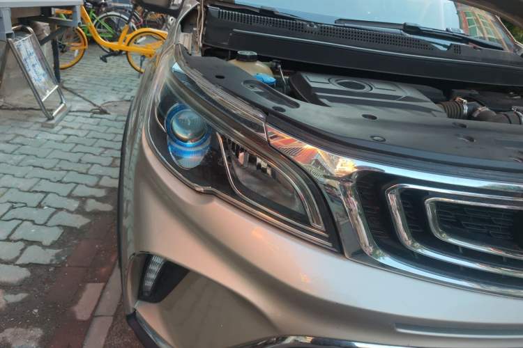 Used Geely Auto Vision X3 2017 1.5L Automatic Luxury Model Right Front Headlight