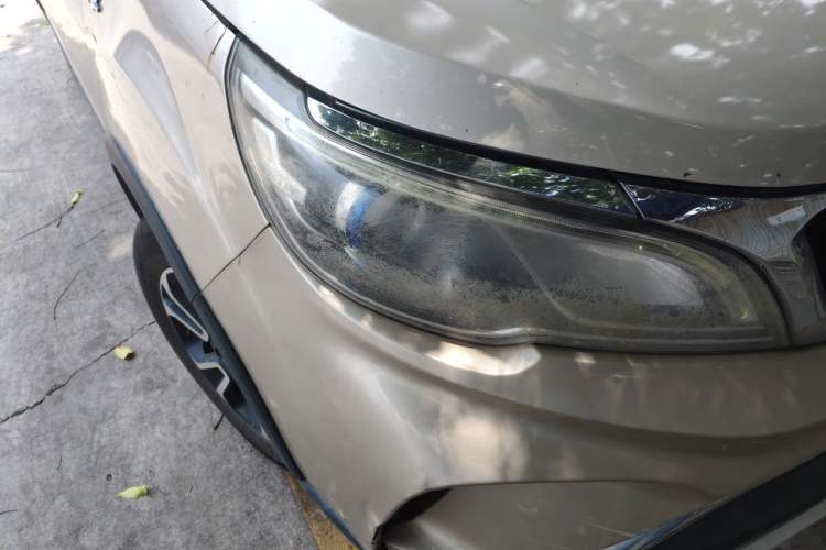 Used Geely Auto Vision X3 2017 1.5L Manual Luxury Model Right Front Headlight