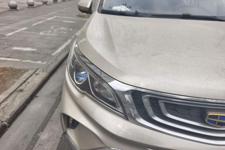 Used Geely Auto Vision X3 2017 1.5L Automatic Luxury Model Right Front Headlight