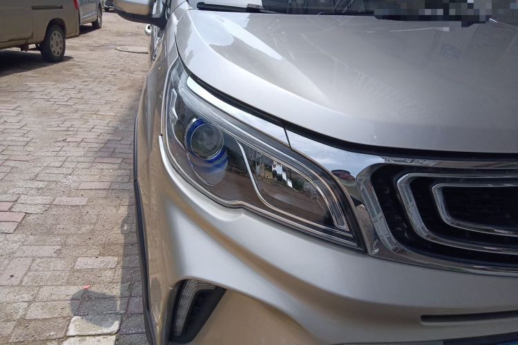 Used Geely Auto Vision X3 2017 1.5L Automatic Luxury Model Right Front Headlight