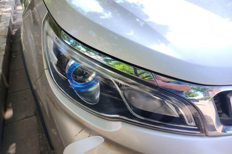 Used Geely Auto Vision X3 2017 1.5L Manual Luxury Model Right Front Headlight