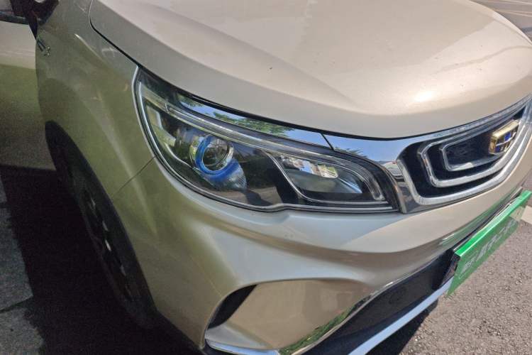 Used Geely Auto Vision X3 2017 1.5L Manual Elite Model Right Front Headlight