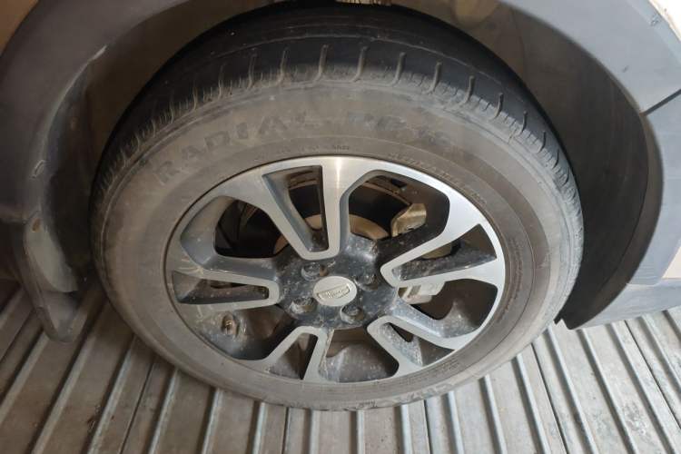 Used Geely Auto Vision X3 2017 1.5L Manual Elite Model Right Front Wheel Hub