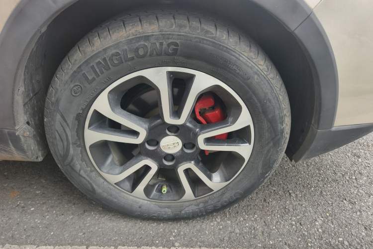 Used Geely Auto Vision X3 2017 1.5L Automatic Luxury Model Right Front Wheel Hub