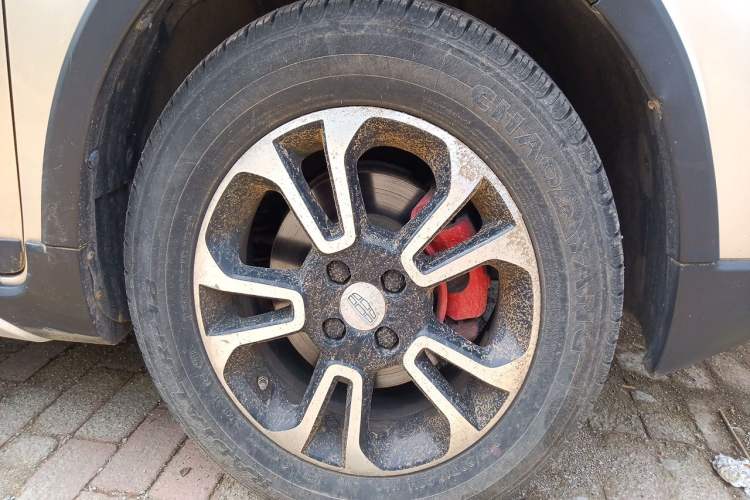 Used Geely Auto Vision X3 2017 1.5L Automatic Luxury Model Right Front Wheel Hub