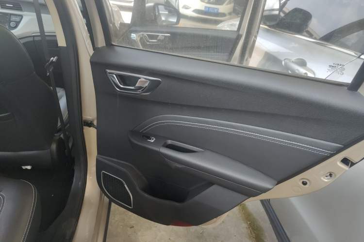 Used Geely Auto Vision X3 2017 1.5L Manual Luxury Model Right Rear Door Interior