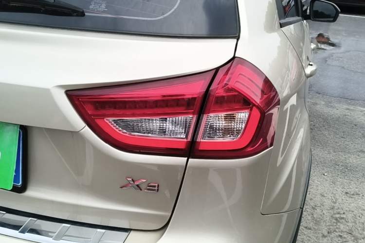 Used Geely Auto Vision X3 2017 1.5L Automatic Luxury Model Right Rear Taillight